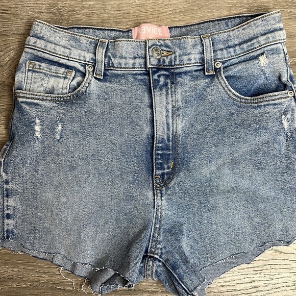 Revice Women’s High Rise Shorts Cut Off Rigid in Light Washed Sz 29 - Picture 2 of 9